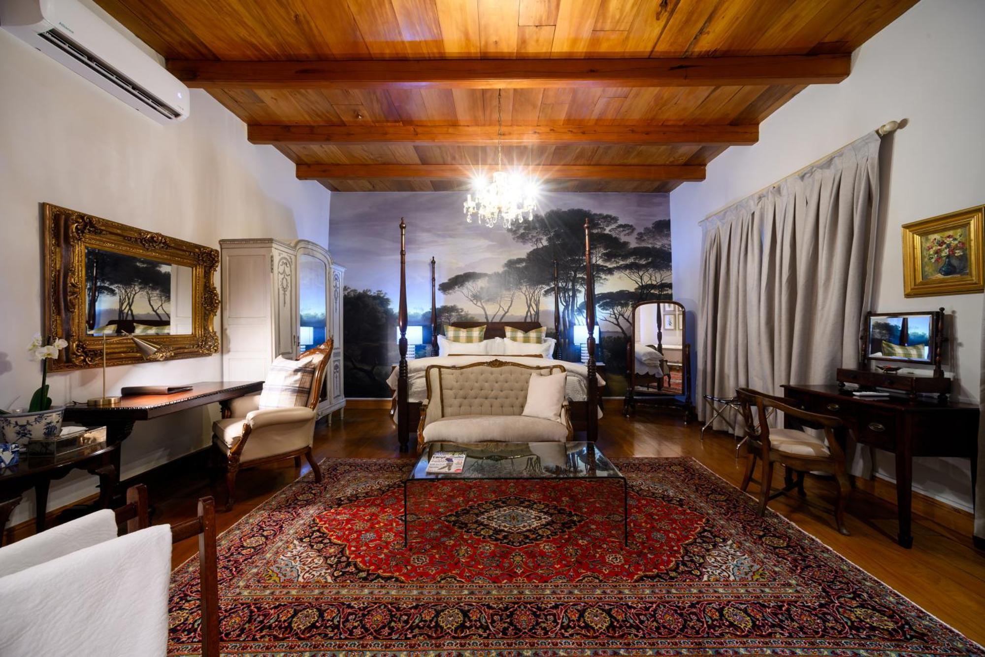 Honeymoon Suite,1742801005:JPEG